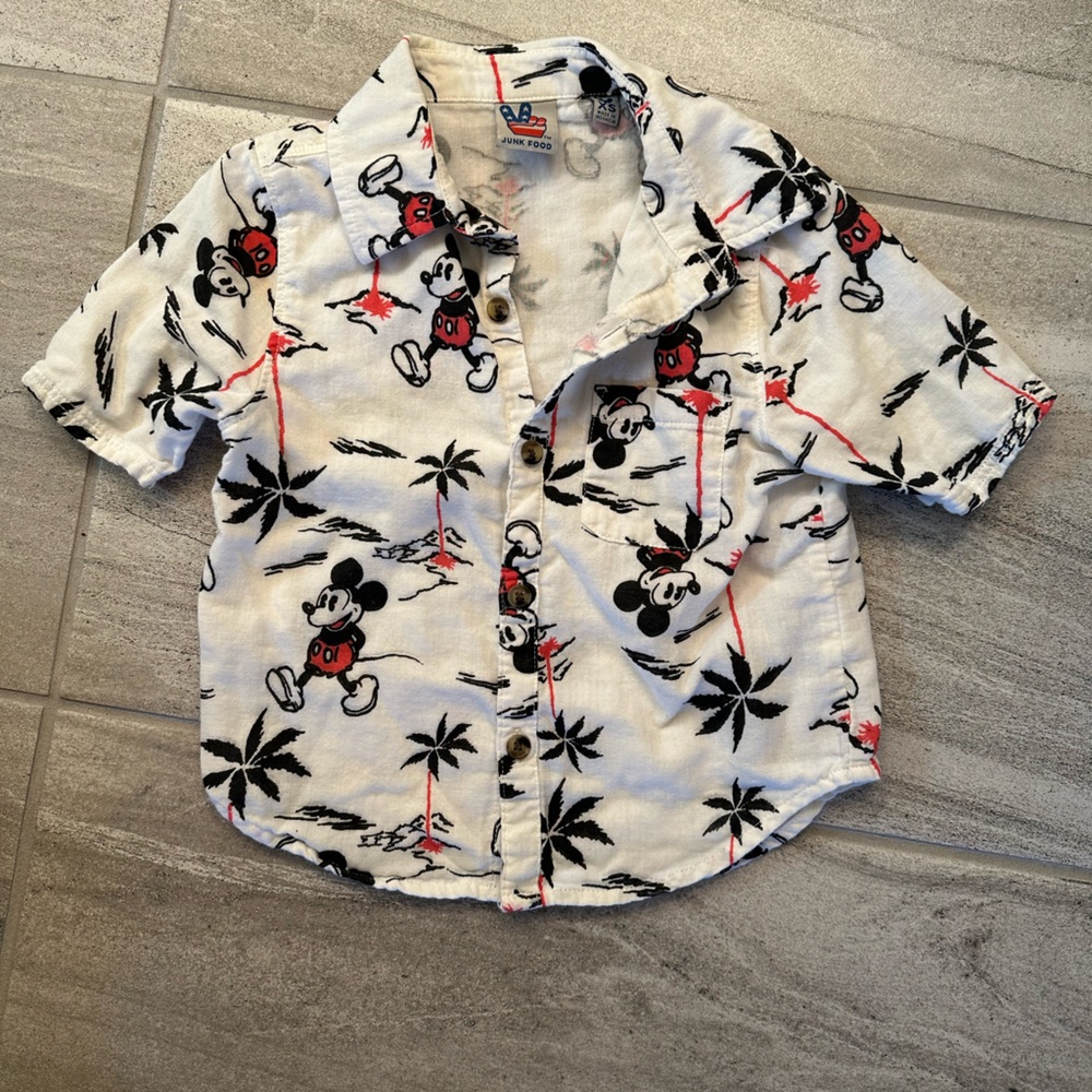 Junk food kids size XS Mickey Mouse button up shirt
